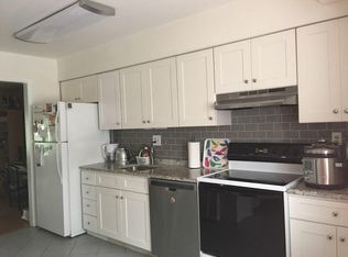 12287 Greenleaf Ave, Potomac, MD 20854