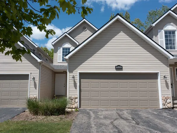 5058 Clintonville Pines Dr, Clarkston, MI 48346