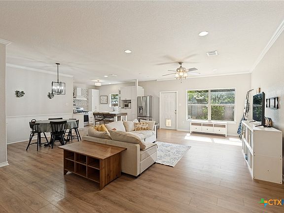 4th image of 118 Santa Fe Rdg