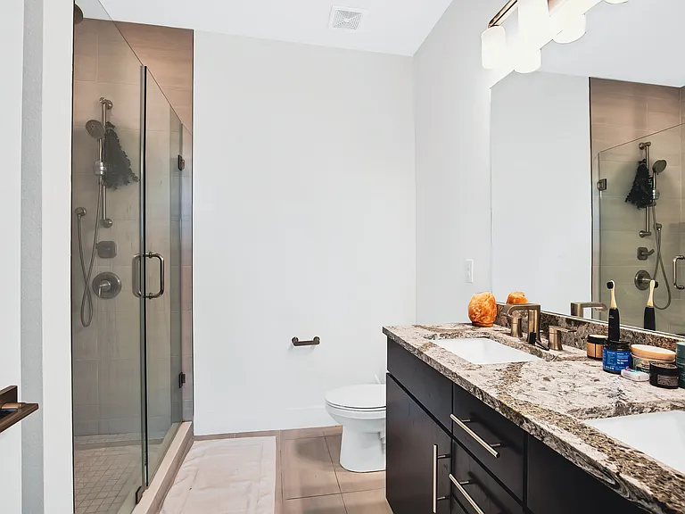 2506 W Cleveland St #9 — Photo 22