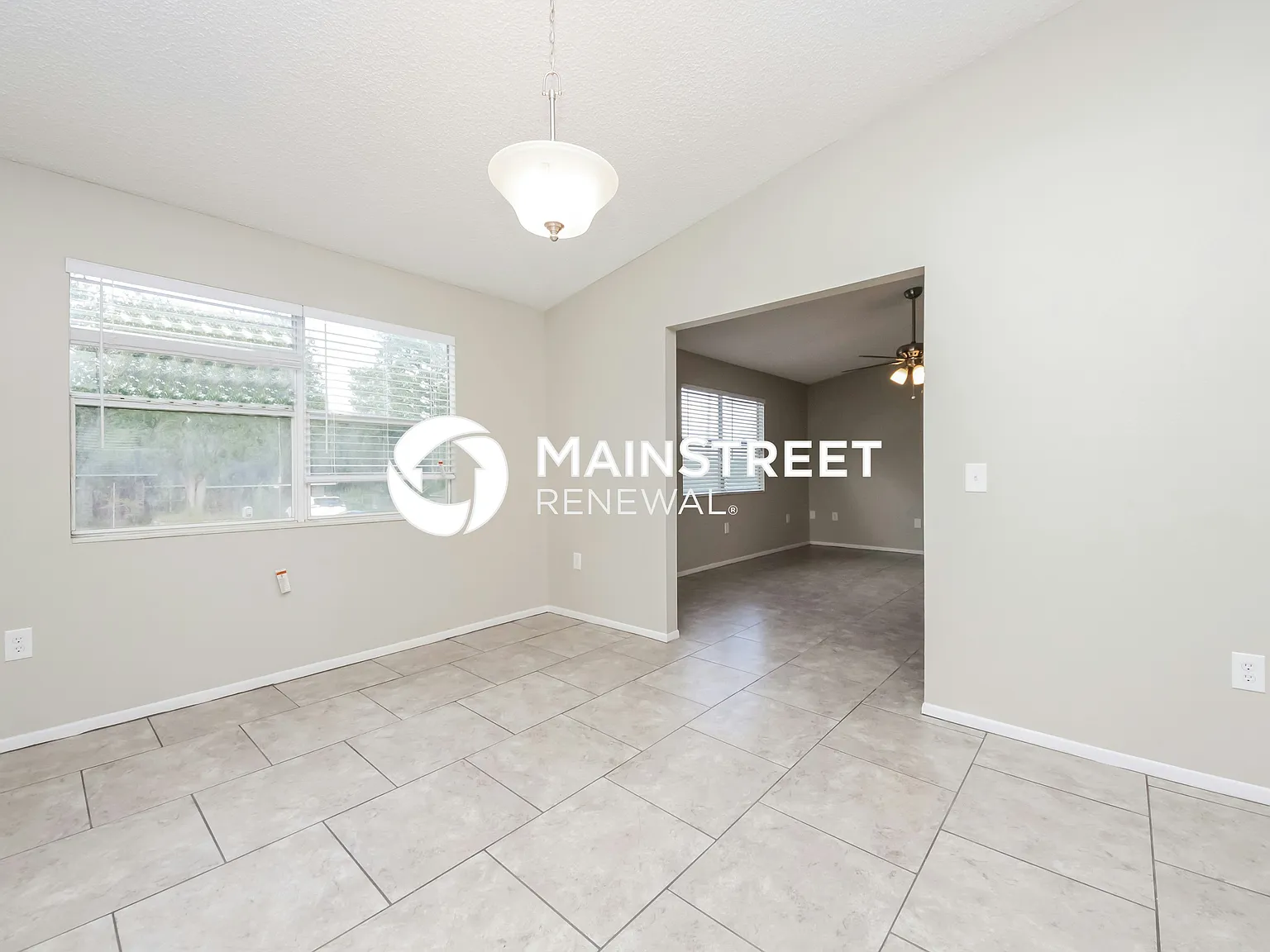 1506 Kaylor Ct NE — Photo 3