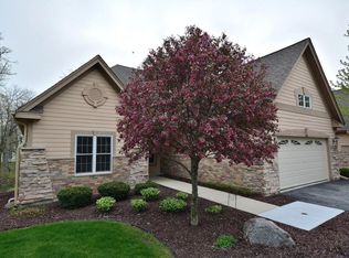 17950 Ashlea Dr, Brookfield, WI 53045