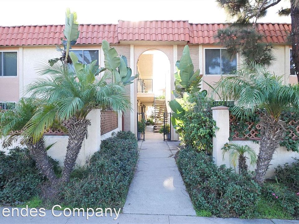 1st image of 2238 Famosa Blvd Unit 8