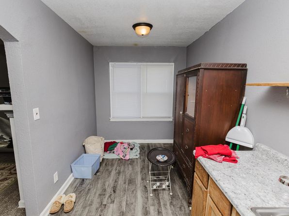 wichita-kansas-443167402 picture