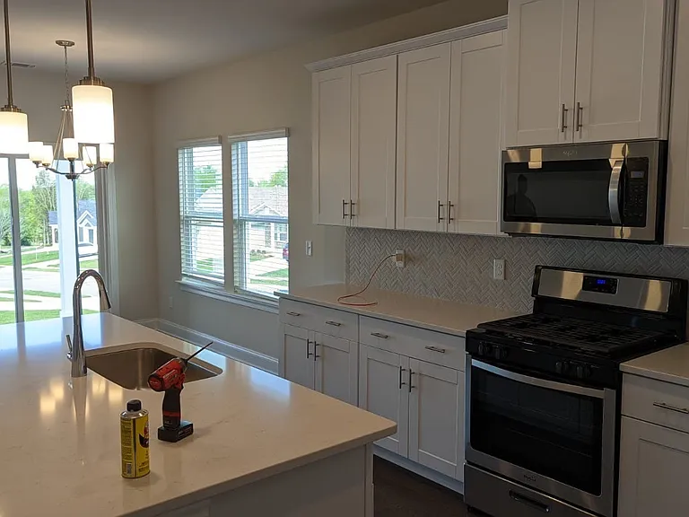 1411 Alabaster Ln — Photo 7