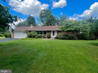26 Circle Dr, Carlisle, PA 17015