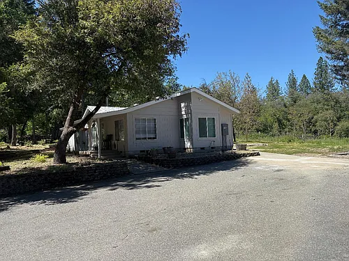 399 Senger Rd Photo 1