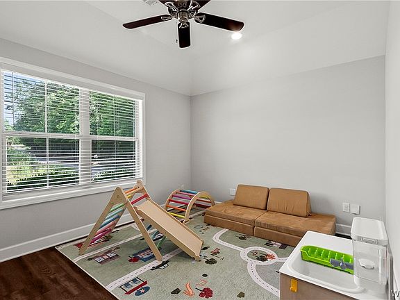 5th image of 1960 Crimson Way