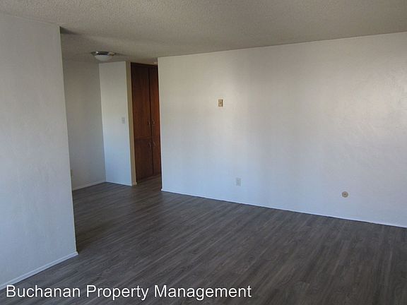 3rd image of 4986 Santa Monica Ave APT 4