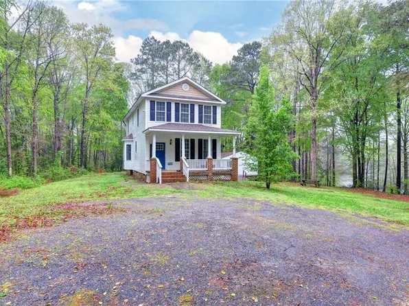 12786 Colonial Trl W, Spring Grove, VA 23881