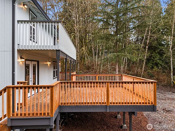 2nd image of 7605 NE Hidden Cove Rd