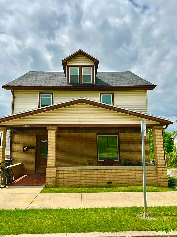 Building Photo - 1117 W College Ave #3