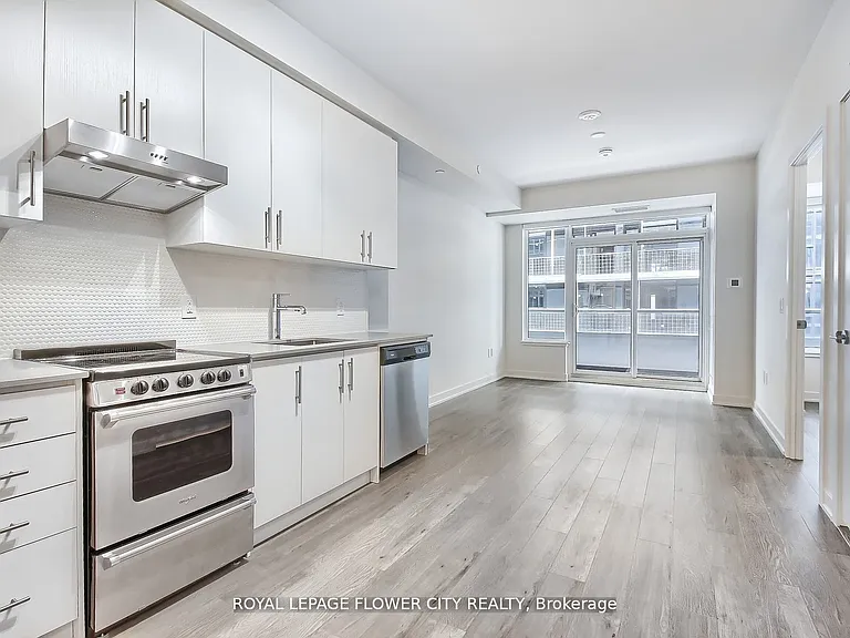 212 King William St #1011 — Photo 14