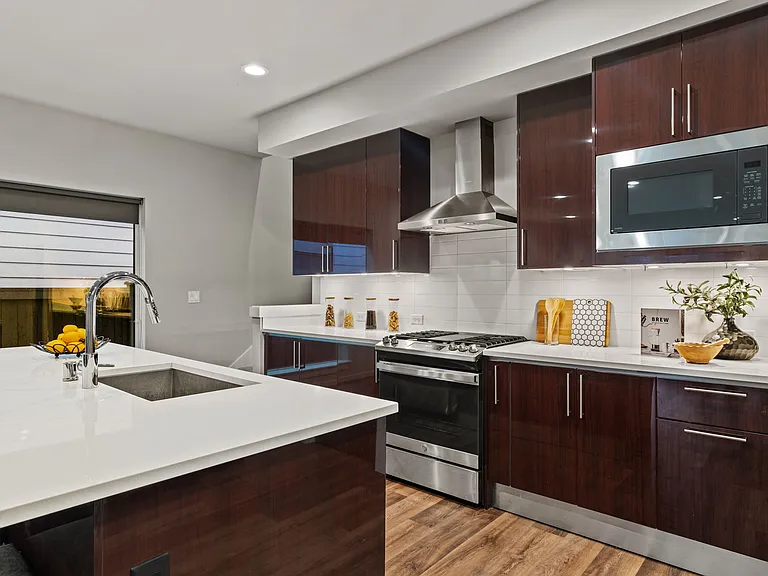 33480 Golden Lakes Ln — Photo 9