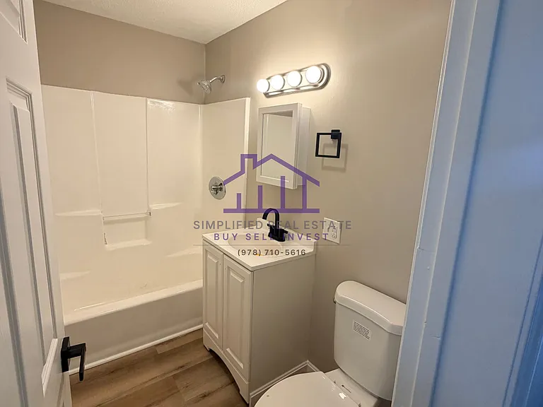 60 Providence St #3R — Photo 10