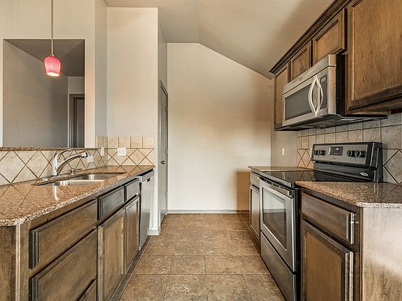 5th image of 2828 NW 188th St