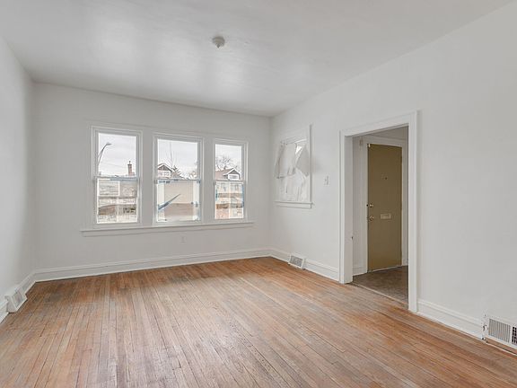 5th image of 1404 W 97th St