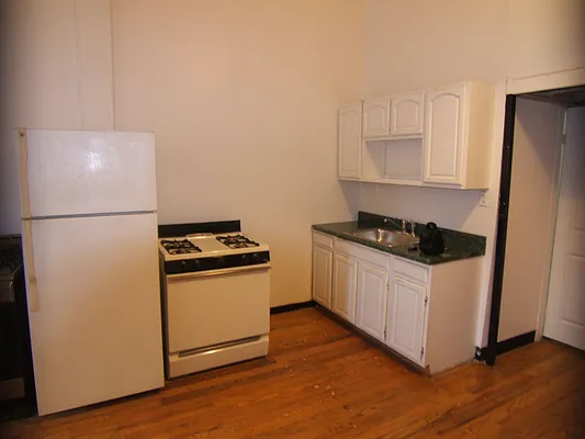 Rented by Joel Weisz, LREB | media 30