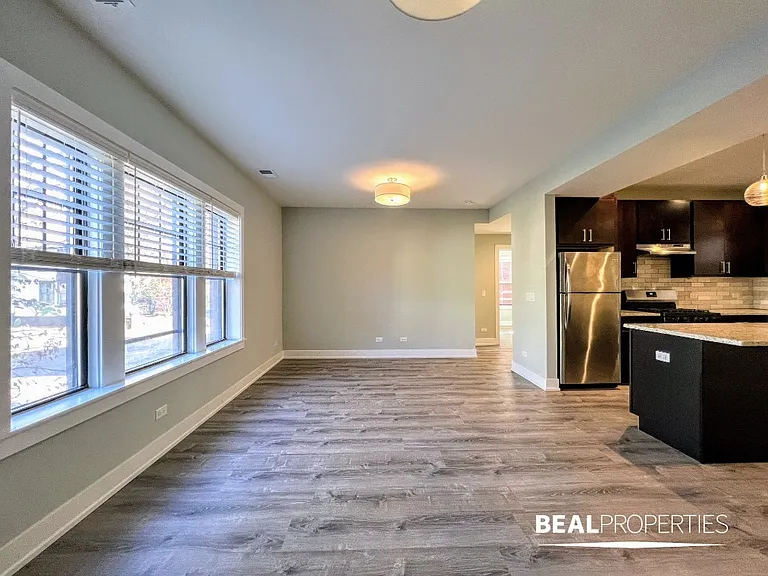 916 Crain St #1 — Photo 1