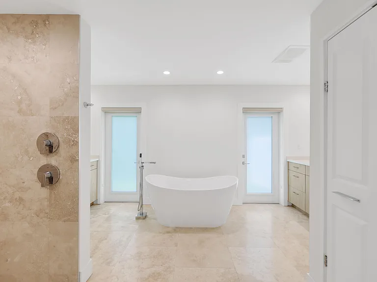 1386 S Atlantic Dr — Photo 41