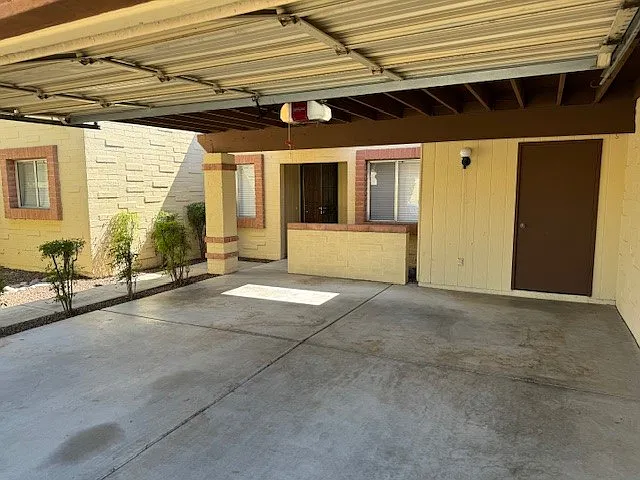 8144 E Rivenoak Dr — Photo 10