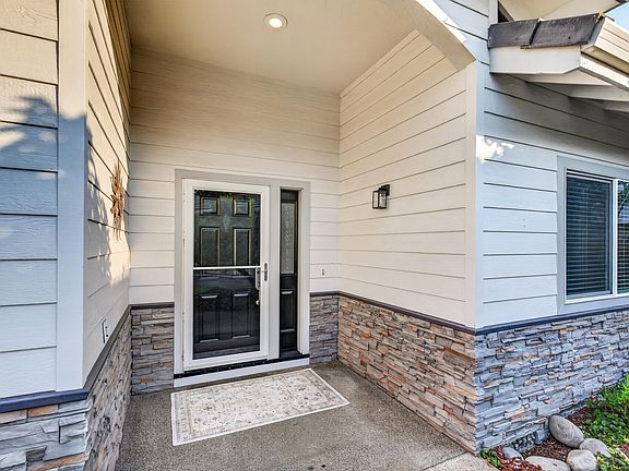 3rd image of 2473 Greenfield Ct