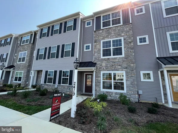 2471 Spring Water Cir, Lancaster, PA 17601