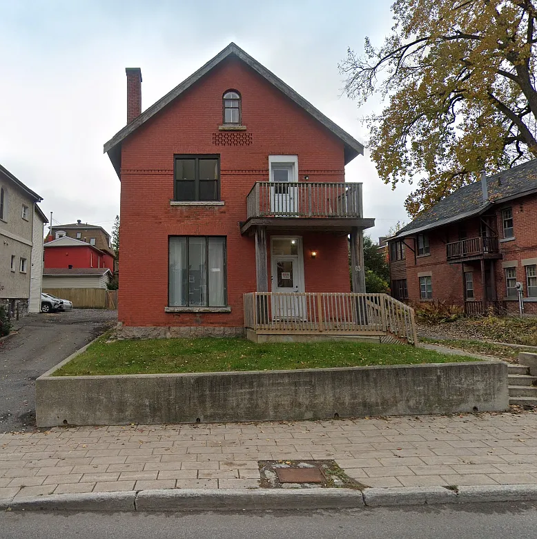 638 Rideau Street — Photo 1