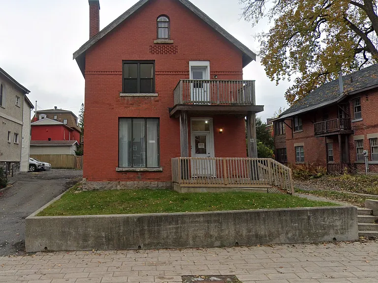 638 Rideau St #A — Photo 1