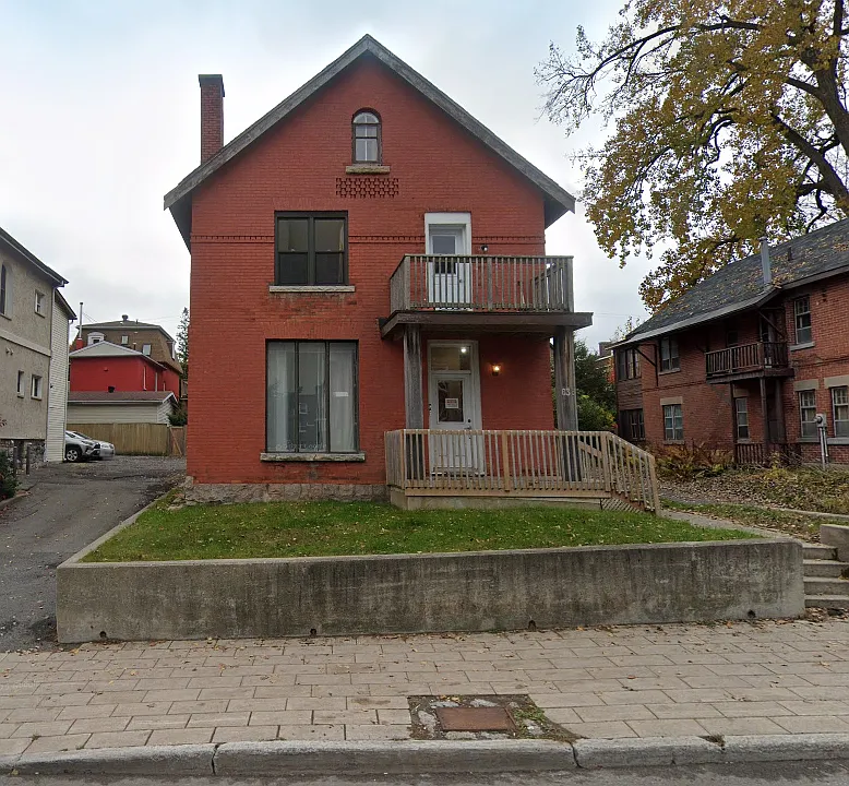 638 Rideau St #A