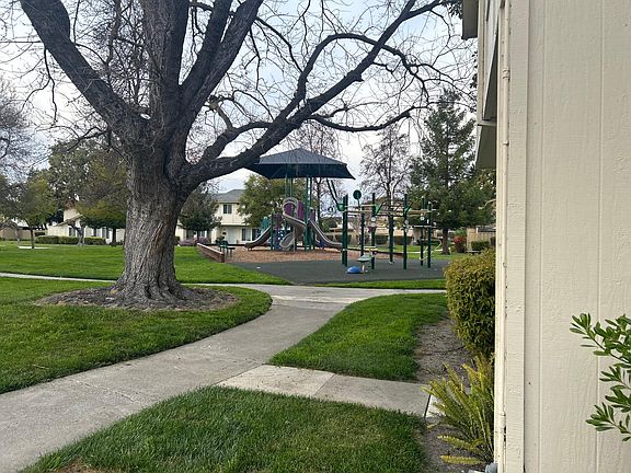 2nd image of 5541 Don Scala Ct