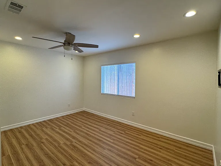 2150 Crescent Ave — Photo 21