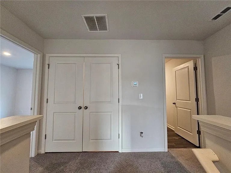 504 Pemberton St — Photo 16