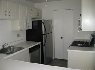 81 Park Ave #1702, Danbury, CT 06810