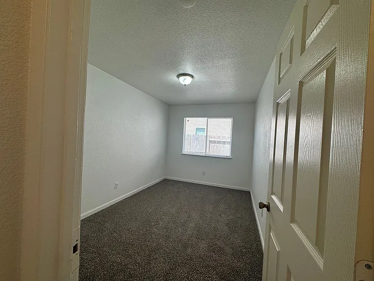 430 Vargus Ct — Photo 11
