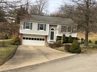 35 Countryside Ct, Canonsburg, PA 15317