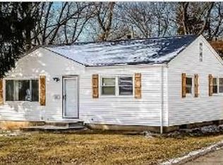 215 Meadowcrest Dr, Saint Louis, MO