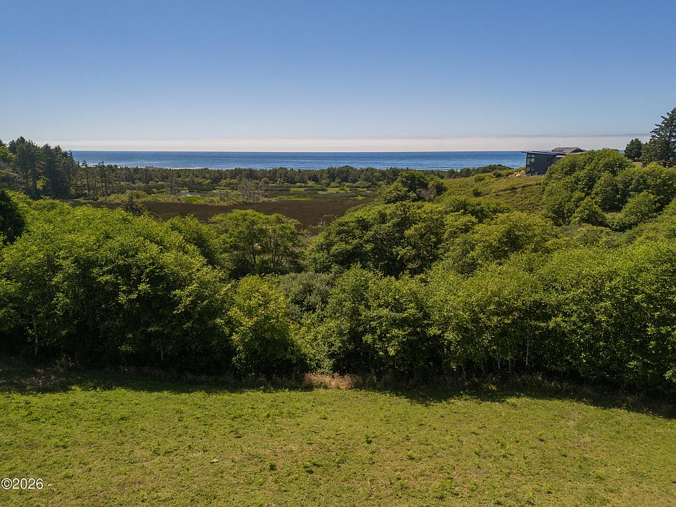 1st image of 52 Pelican Point