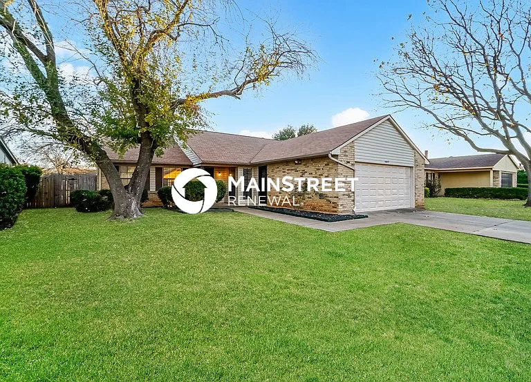 3809 Bee Tree Ln — Photo 2