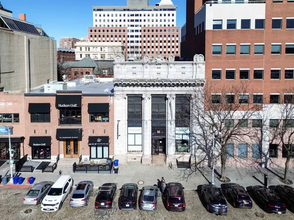 12 Hudson Place image 13 of 18