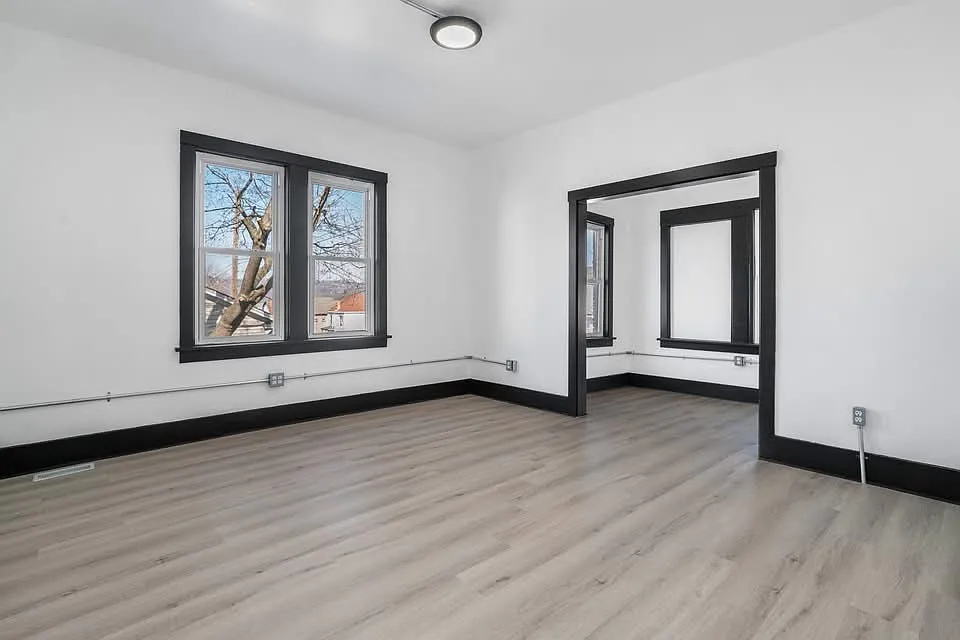 4 bed, $1,650 — Photo 4