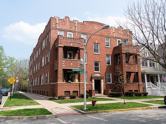 4th image of 3655 N Bosworth Ave APT 2