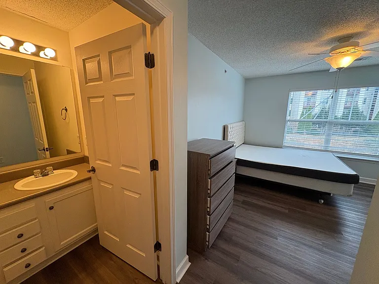 731 Harts Cove Way — Photo 39