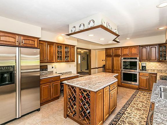 3rd image of 1167 Saint Ann Dr