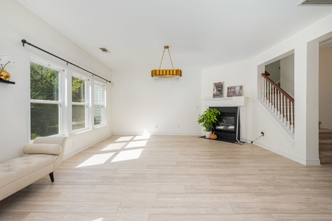 next background image