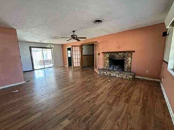 Additional Living Room