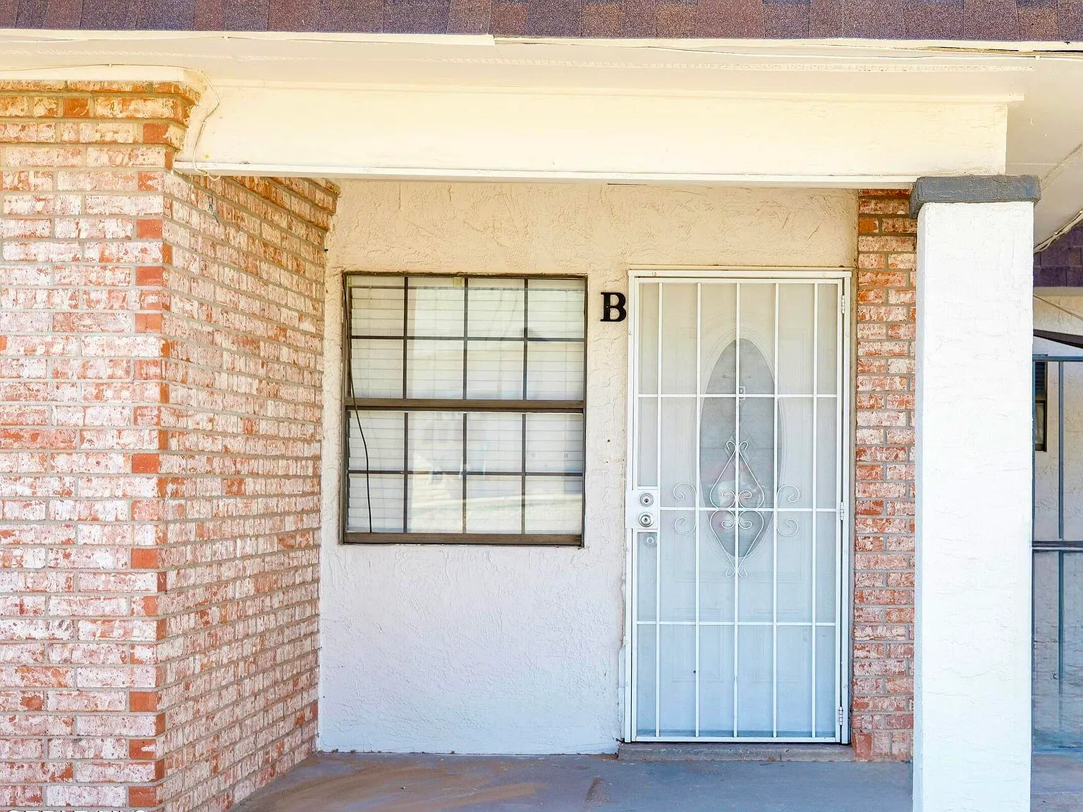 2 bed, 1.5 bath, 1204 sqft, $1,200 — Photo 3