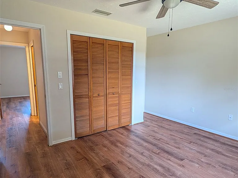 88 Temple Rd — Photo 23