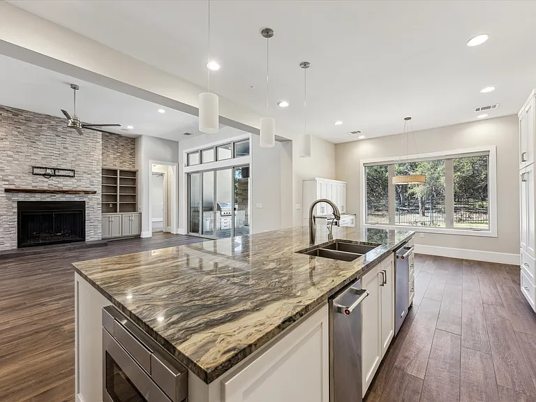 2604 Arion Cir — Photo 9