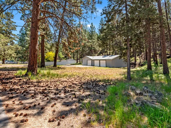 19943 Ashwood Dr, Bend, OR 97702